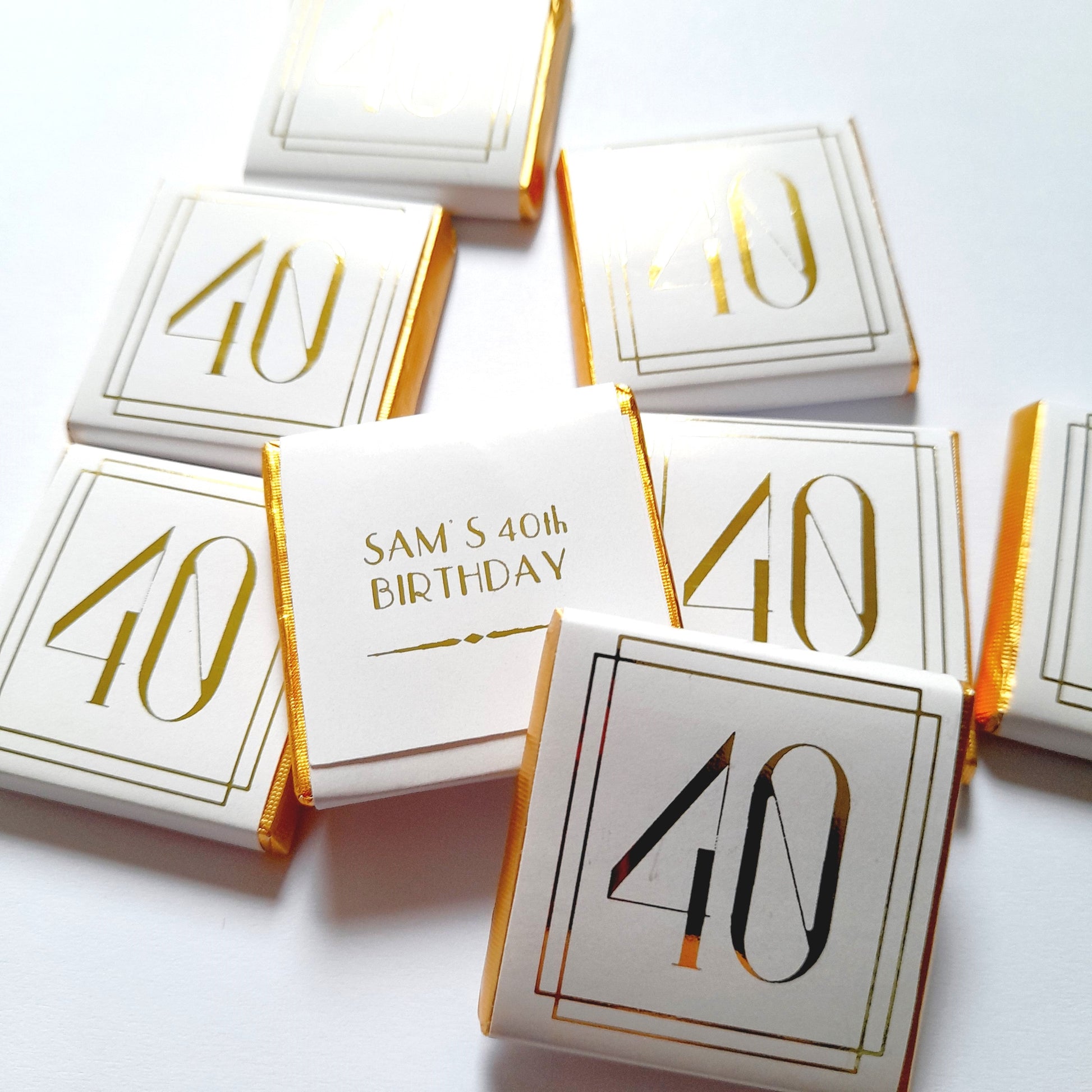 Personalised Milestone Birthday Favours - Gold Foiled Number Chocolates - Custom 18th 21st 30th 40th 50th Guest Gifts - Elegant Party Treats