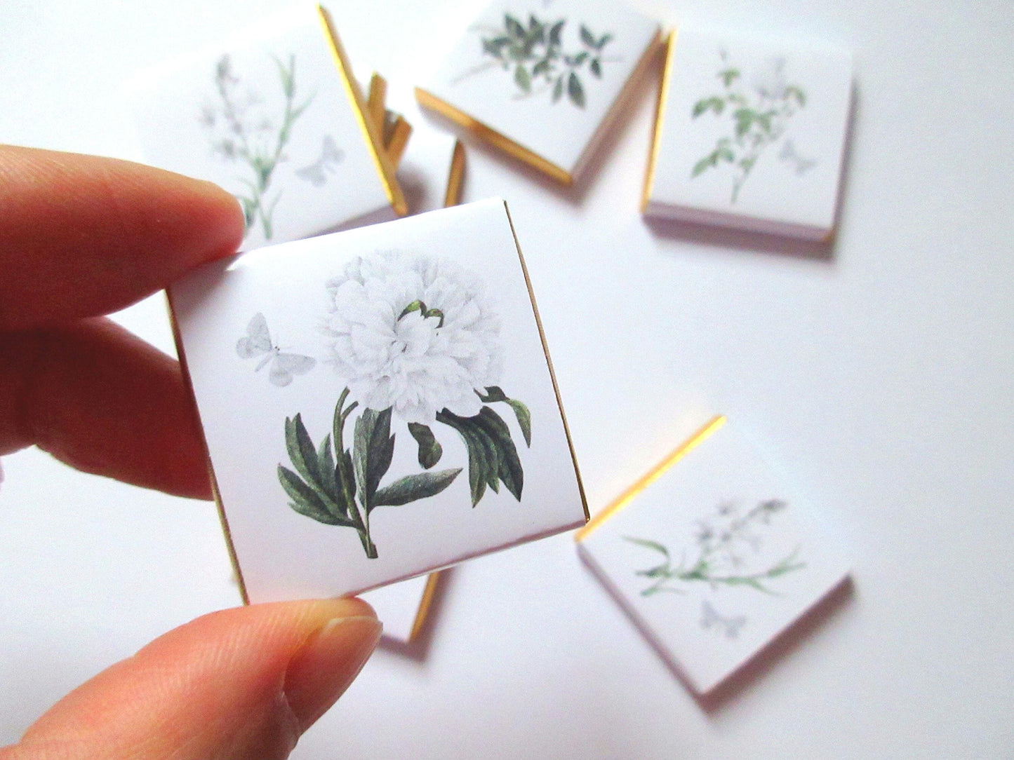 Personalised White Floral Wedding Chocolates – Botanical Party Favours, Guest Gifts